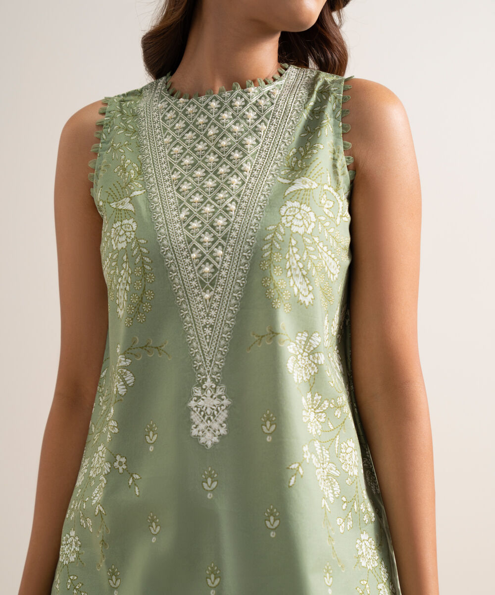 Women's Unstitched Lawn Embroidered Green 3 Piece Suit