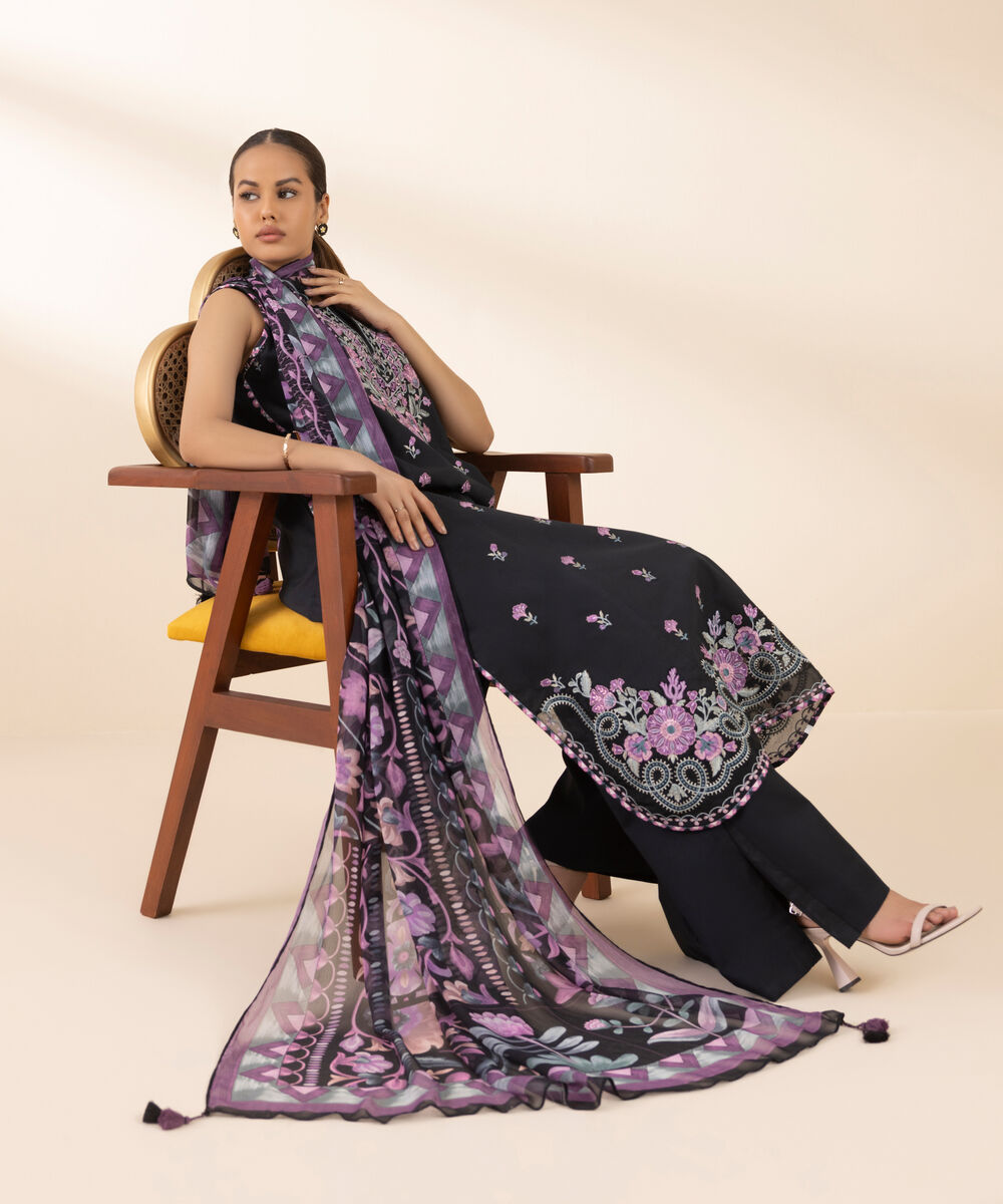 U3PESG25V526 Unstitched 3 PC U3PESG25V526