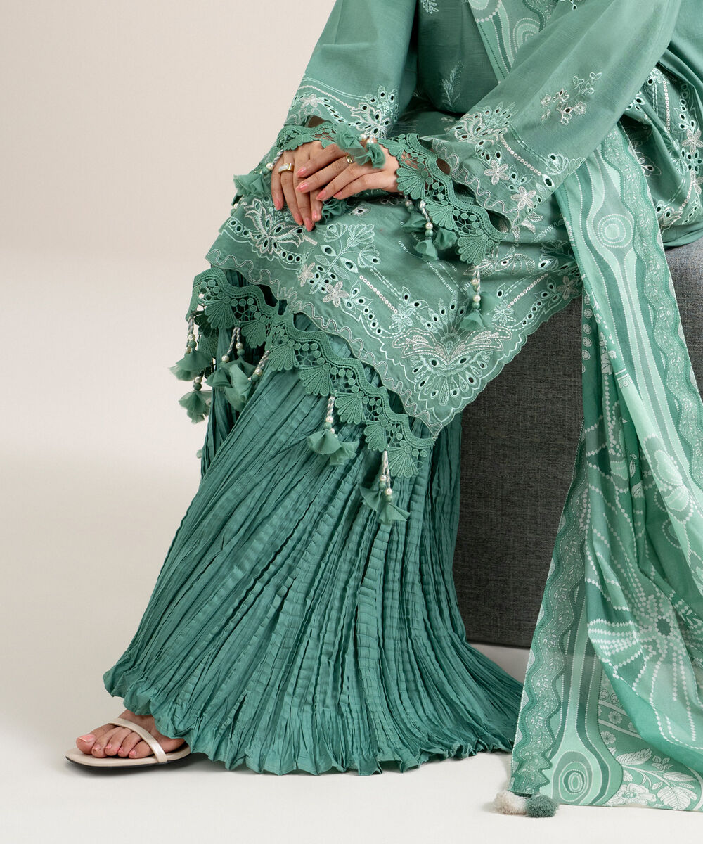 Women's Unstitched Textured Lawn Embroidered Green 3 Piece Suit