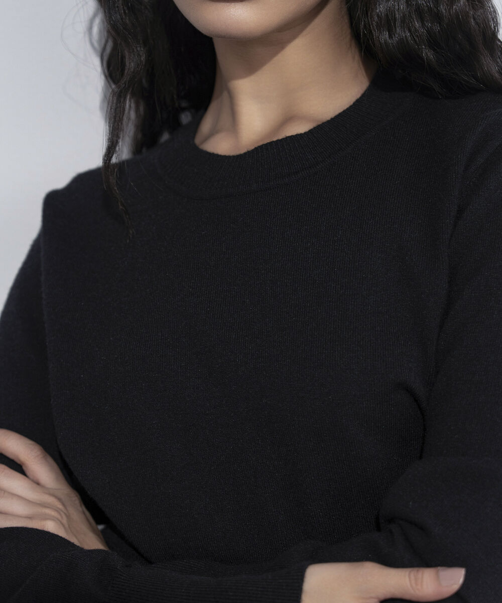 Women's Western Wear Black Knit Sweater With Round Hem