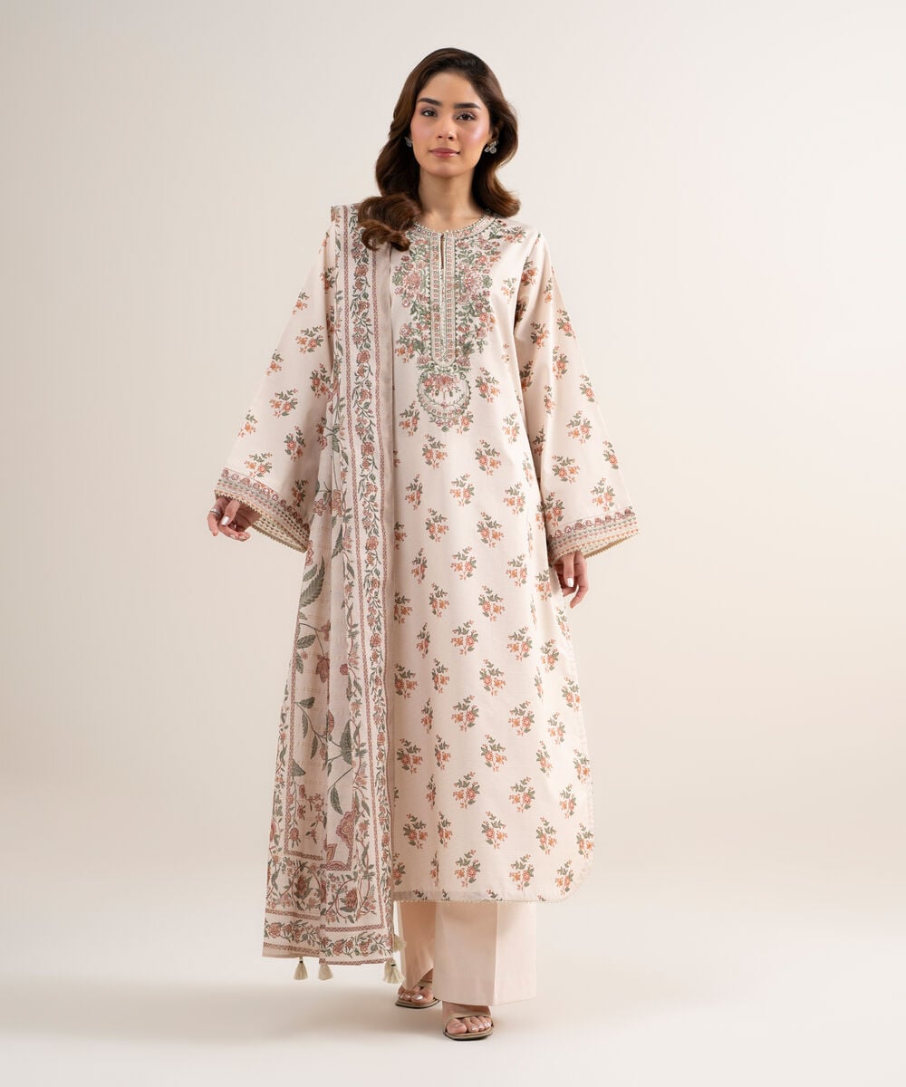 Women's Unstitched Zari Lawn Embroidered Tea Pink 3 Piece Suit