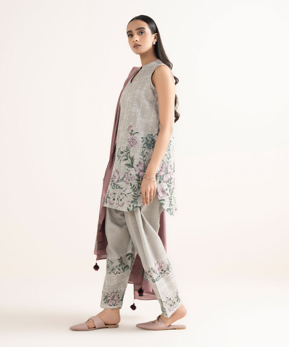 Women's Unstitched Khaddar Printed Grey 3 Piece Suit