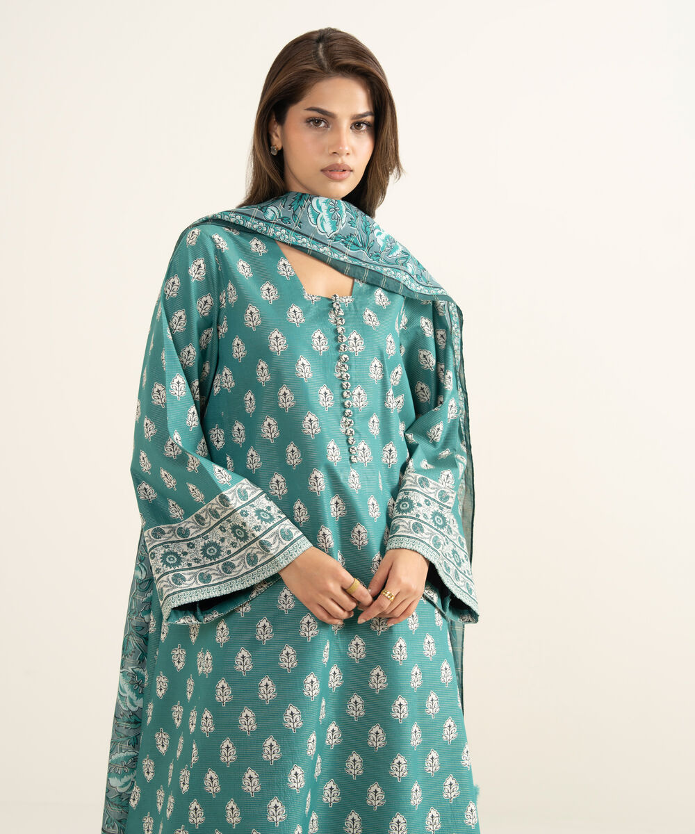 Women's Unstitched Zari Lawn Printed Green 3 Piece Suit