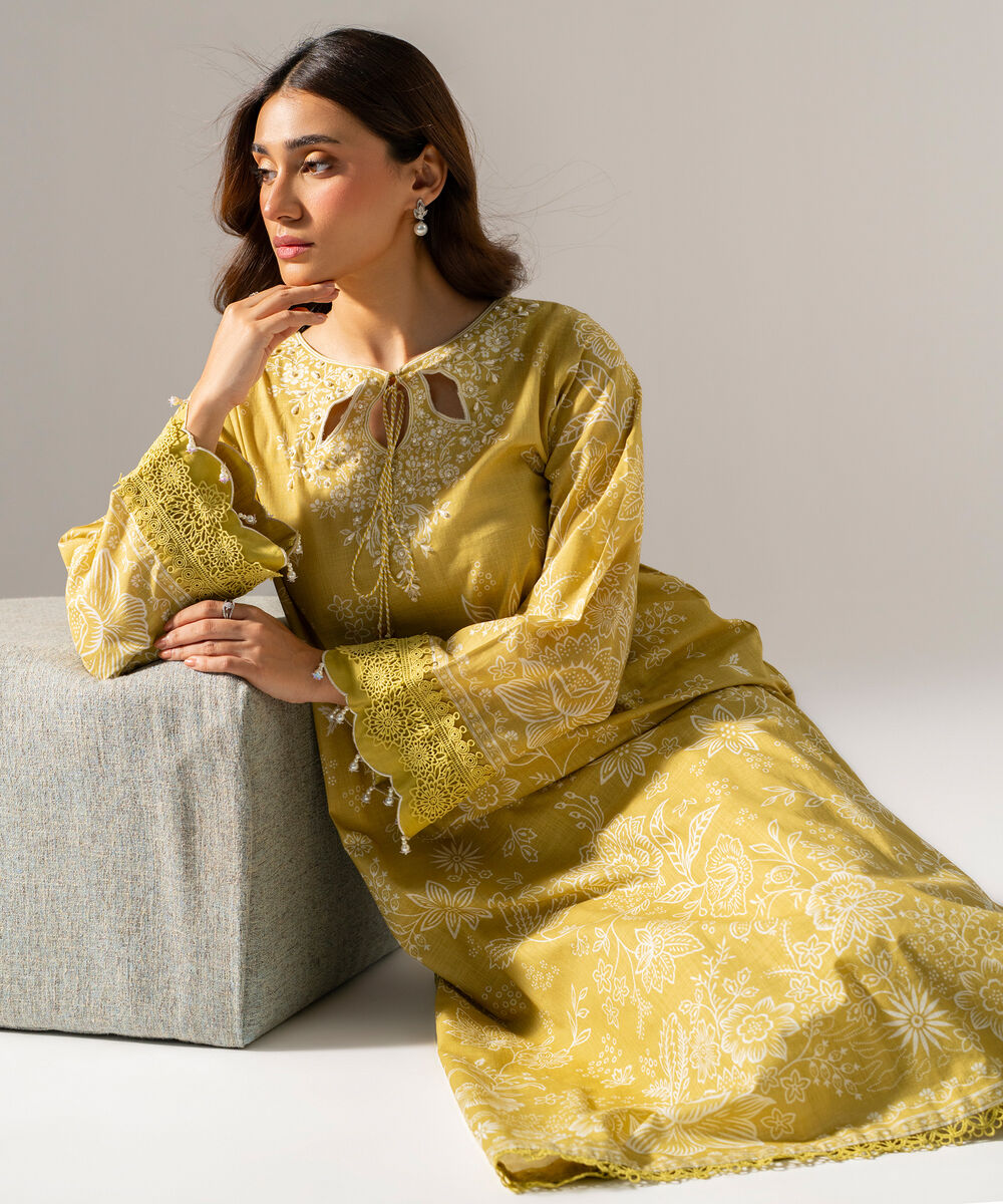 Women's RTW Cross Hatch Printed Pale Yellow Straight Shirt