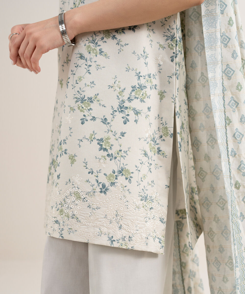 Women's Unstitched Zari Lawn Embroidered Off White 3 Piece Suit