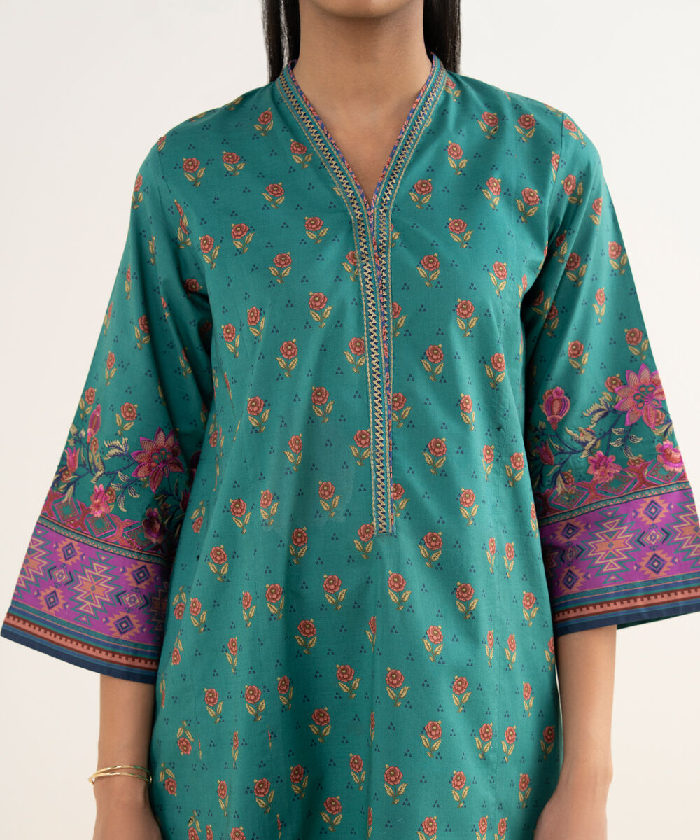 Women's Unstitched Textured Lawn Printed Green 3 Piece Suit