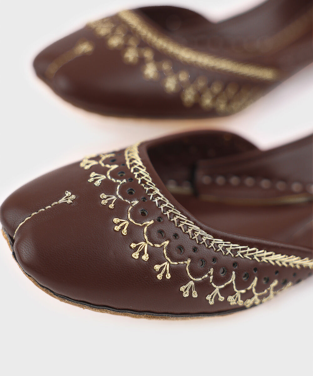Women's Brown Khussa