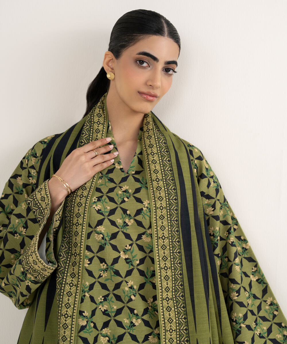 Women's Unstitched Printed Khaddar Magenta 3 Piece Suit