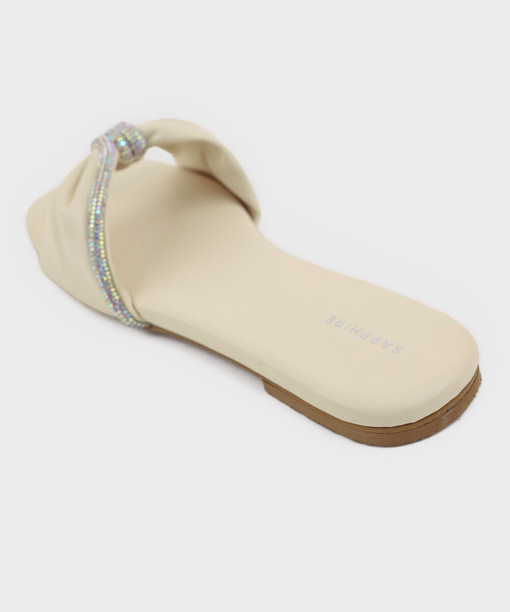 Women's Off White Flats