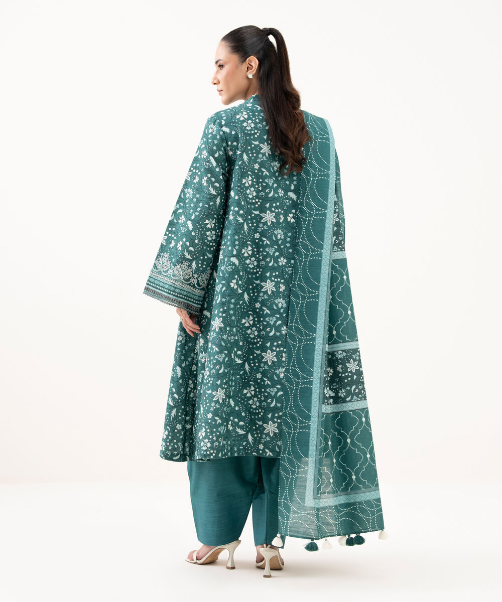 Women's Unstitched Khaddar Embroidered Green 3 Piece Suit