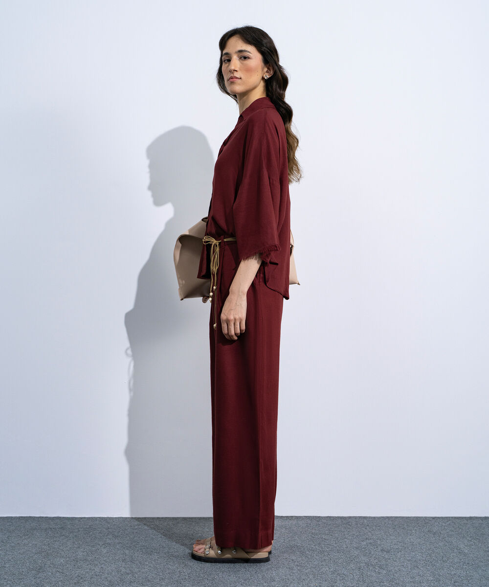 Women's Red Linen Blend Pleated Trouser With Crochet Belt