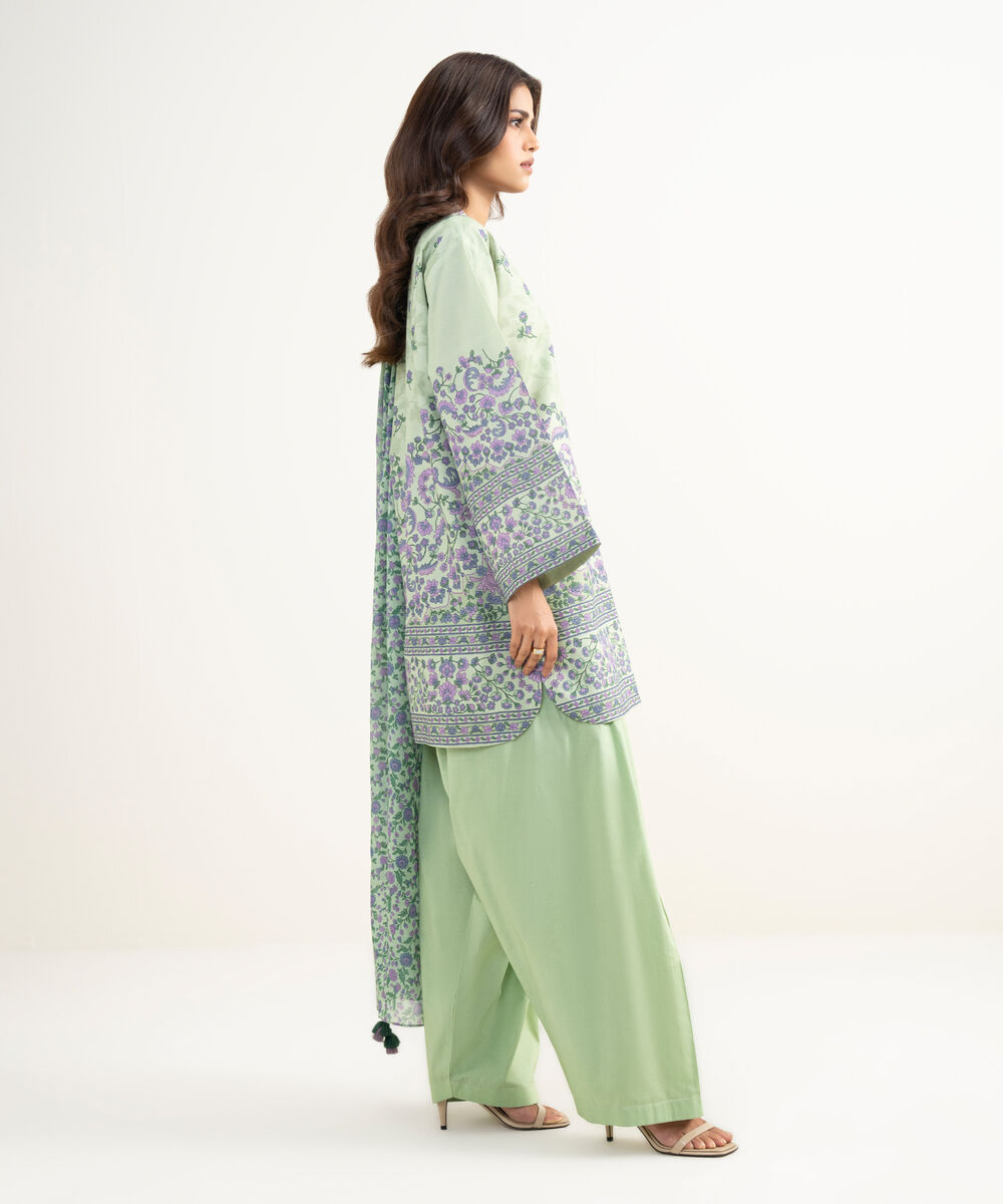 Women's Unstitched Zari Lawn Printed Green 3 Piece Suit