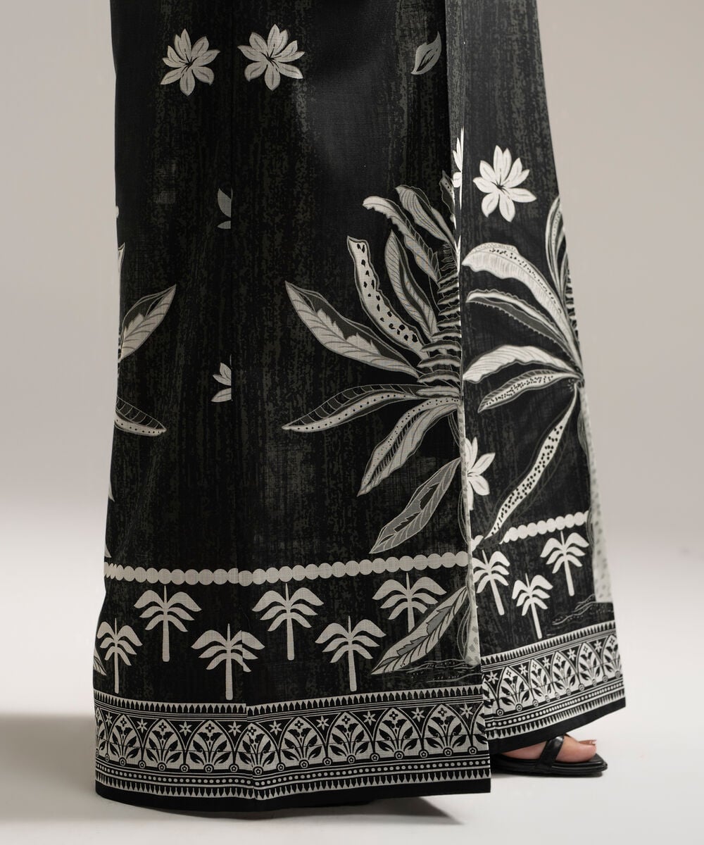 Women's RTW Cross Hatch Printed Black Flared Pants