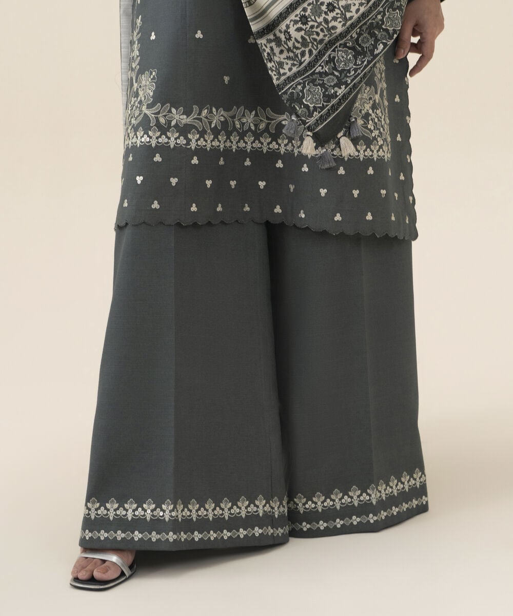 Women's Unstitched Basic Khaddar Embroidered Grey 3 Piece Suit