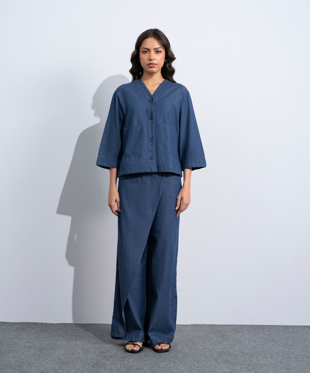 Women's Western Rinse Wash V-Neck Denim Shirt