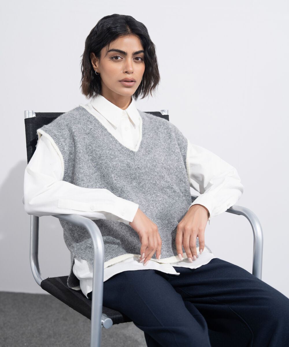 Women's Western Wear Grey V-Neck Knit Sweater