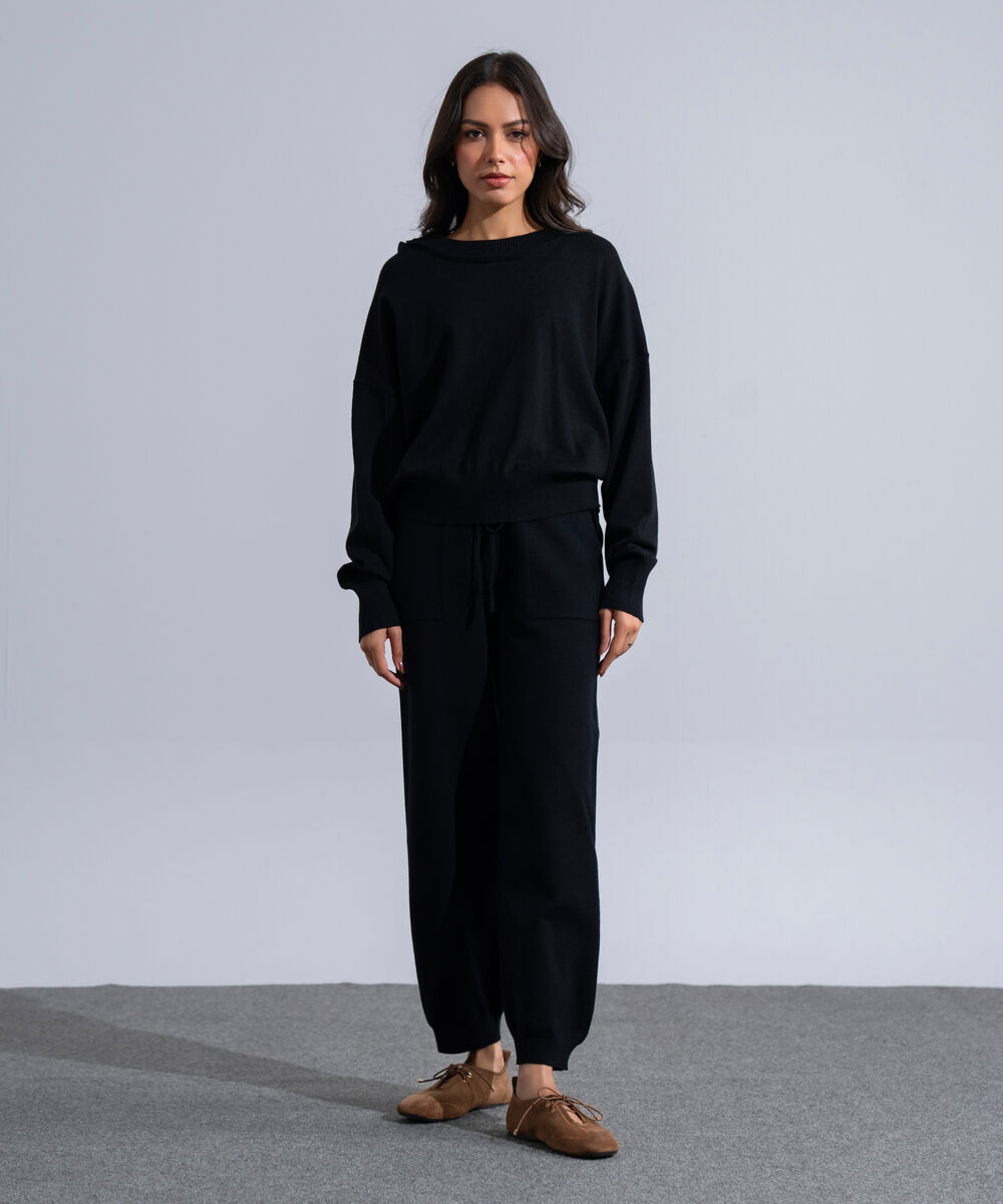 Women's Western Wear Black Round Neck Knit Jumper
