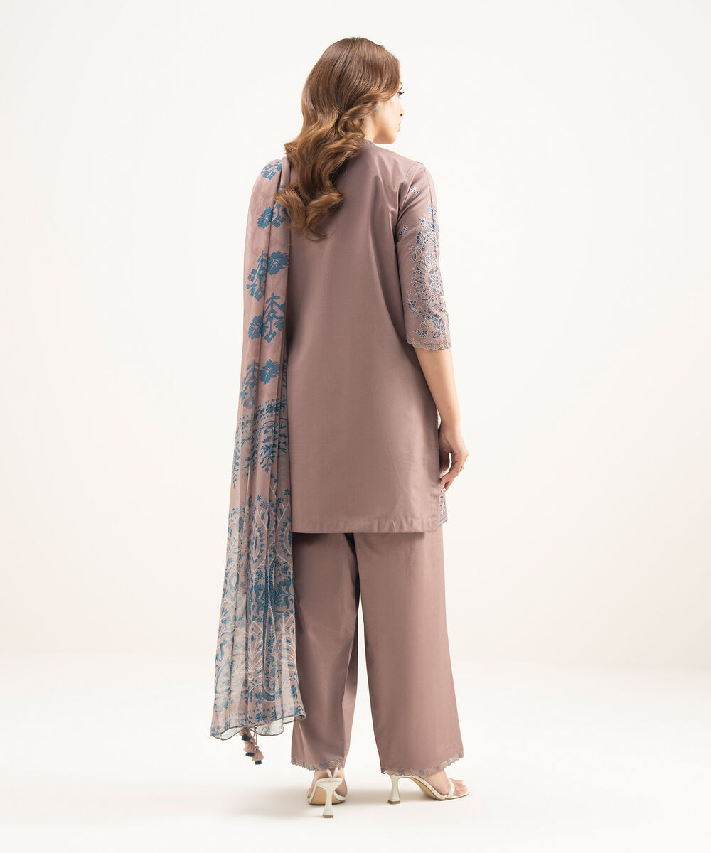 Women's Unstitched Lawn Embroidered Tea Pink  3 Piece Suit