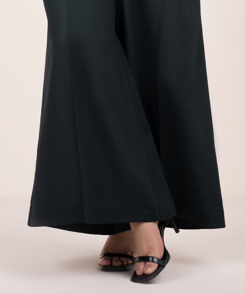 Women's RTW Lawn Solid Black Flared Pants