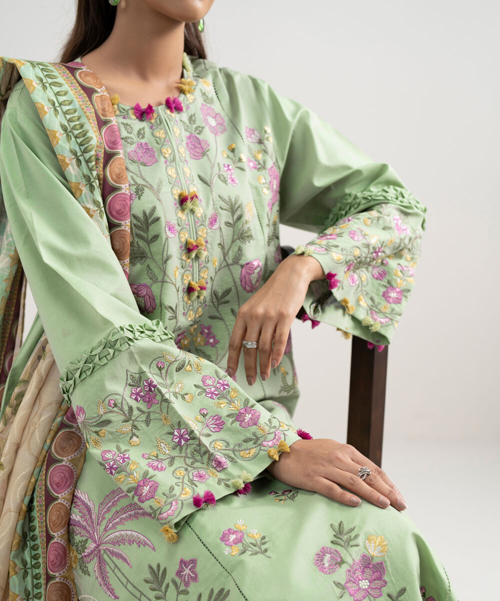 Women's Unstitched Lawn Embroidered Green 3 Piece Suit
