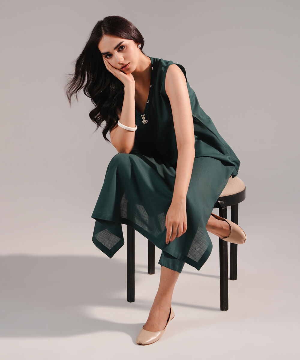 Women's RTW Crosshatch Solid Dark Green Straight Shirt