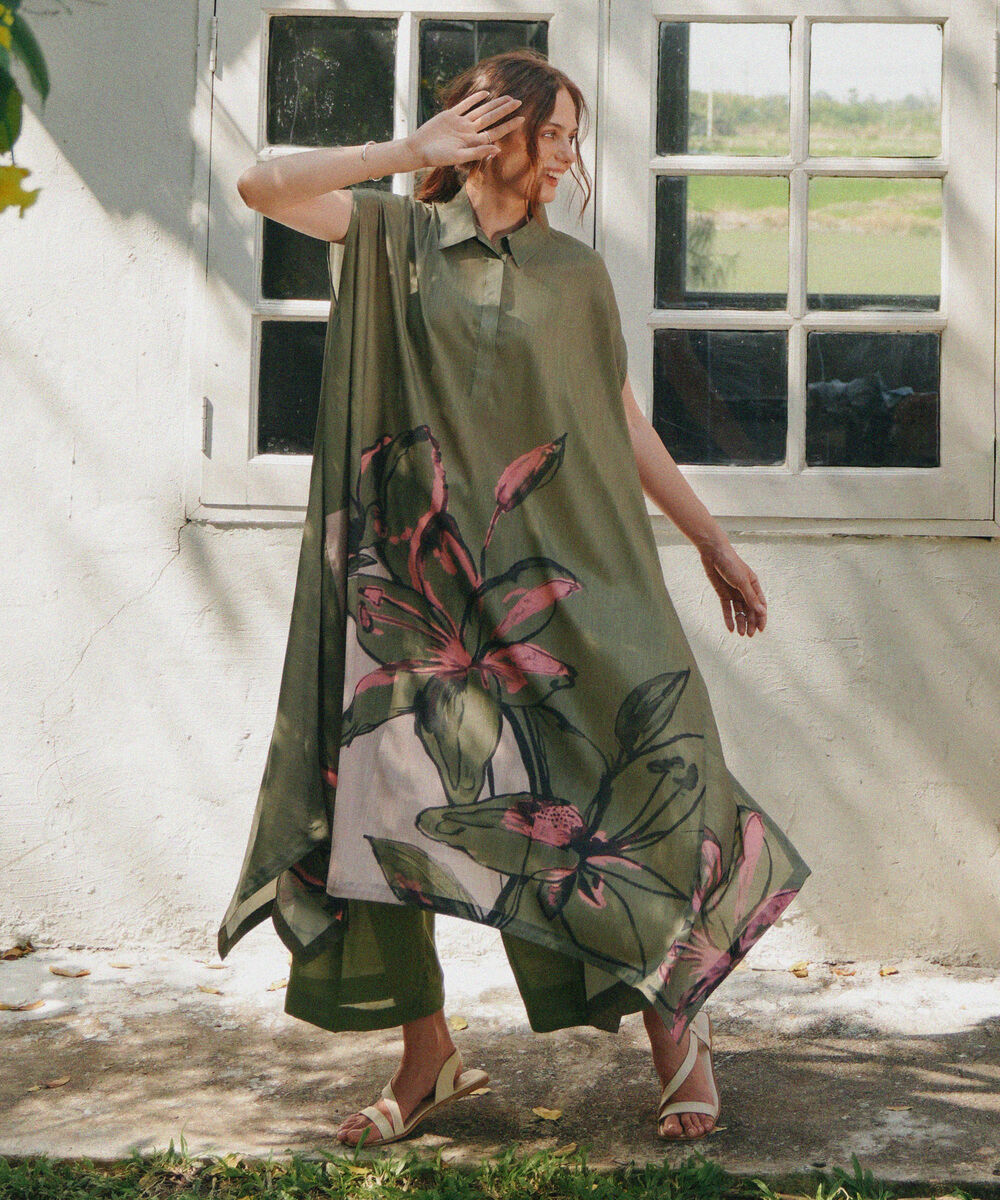 Women's RTW Blended Grip Silk Printed Green 2 Piece Suit