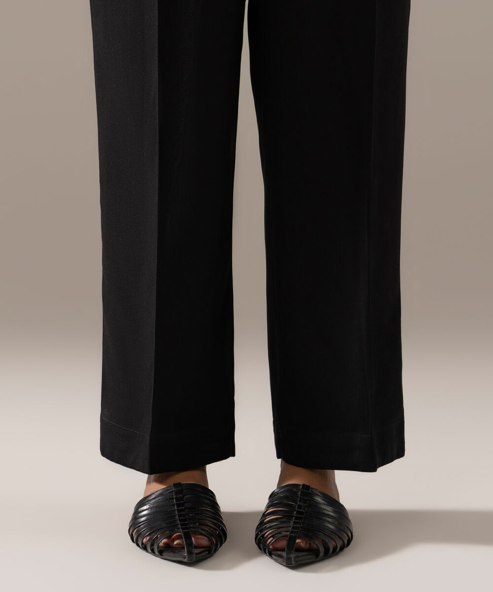Women's RTW Bedford Solid Black Straight Pants