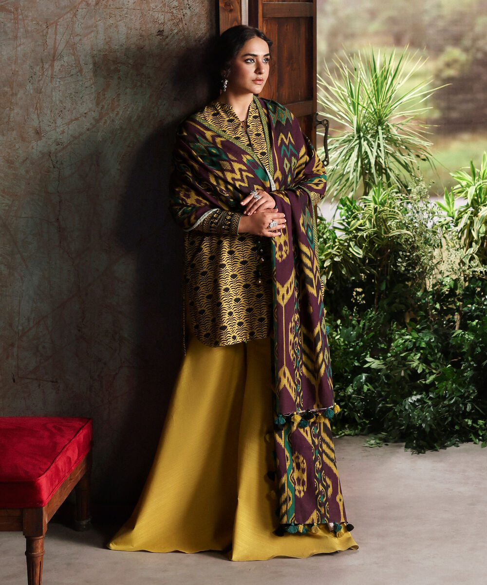 Women's Unstitched Khaddar Printed Multi 3 Piece Suit