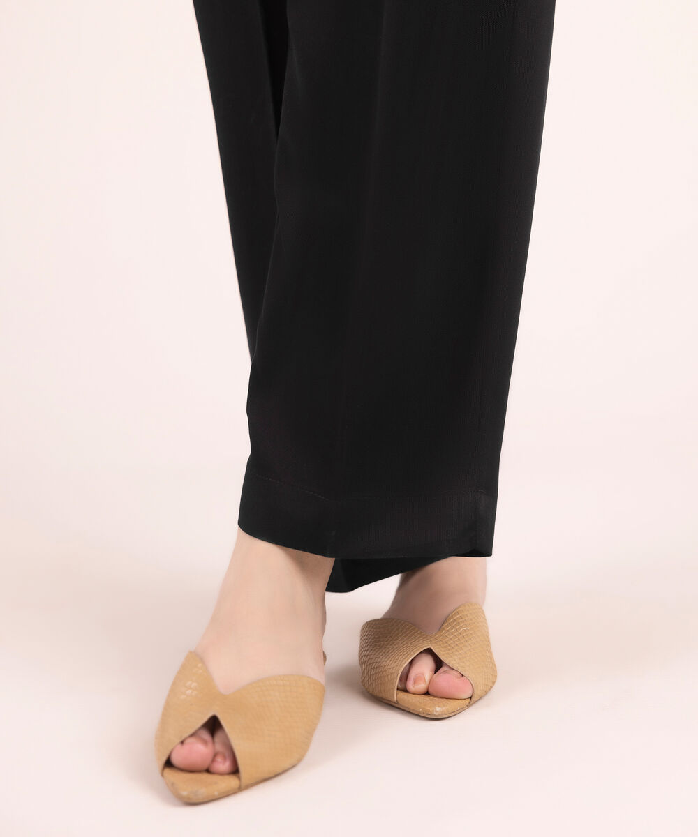 Women's RTW Bedford Solid Black Straight Pants