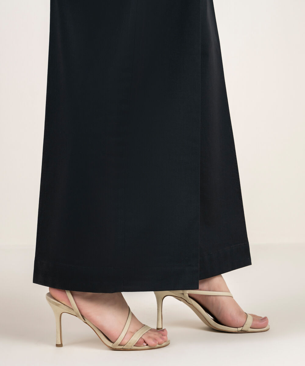 Women's RTW Cambric Solid Black Culottes