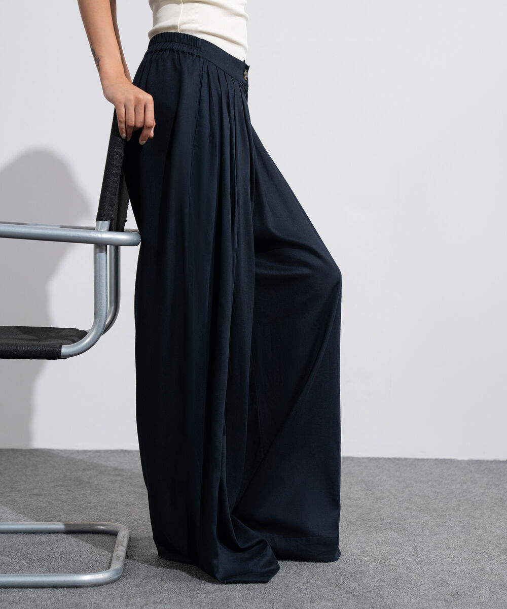 Women's Western Black Linen Blend Pleated Trousers