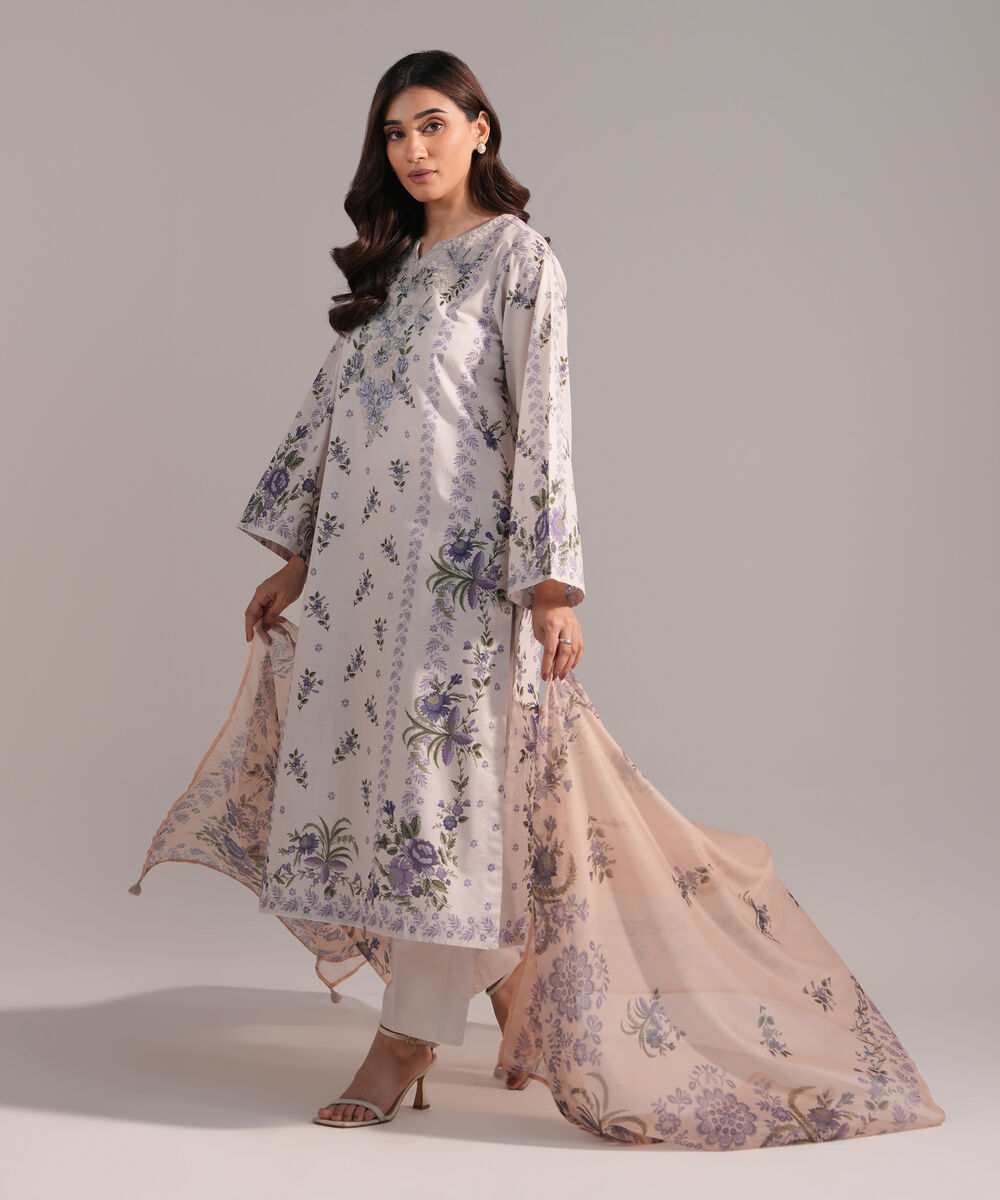 Women's RTW Slub Lawn Embroidered Lilac 3 Piece Suit