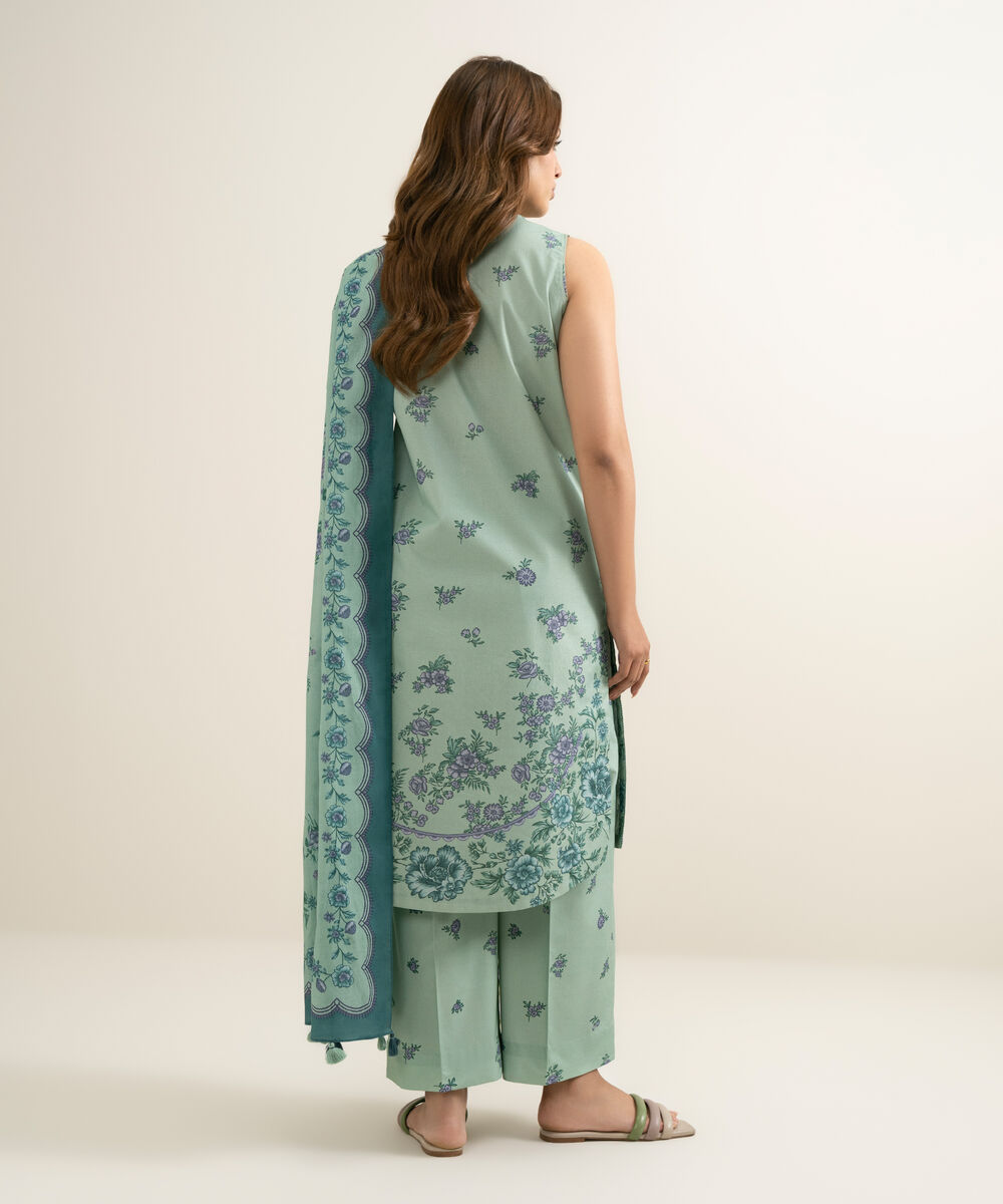 Women's Unstitched Zari Lawn Printed Green 3 Piece Suit