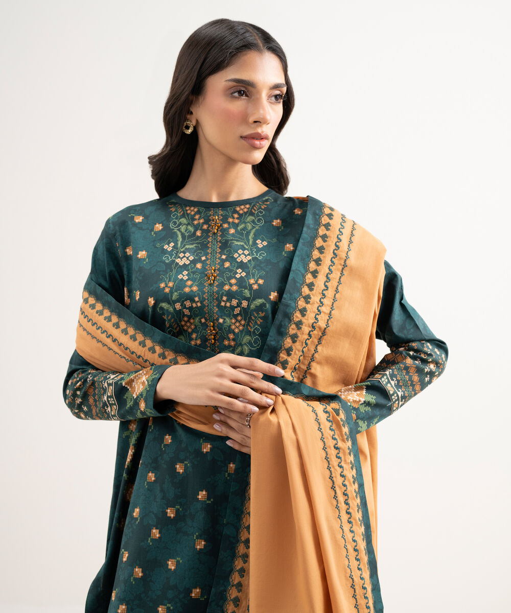 Women's Unstitched Lawn Embroidered Green 3 Piece Suit