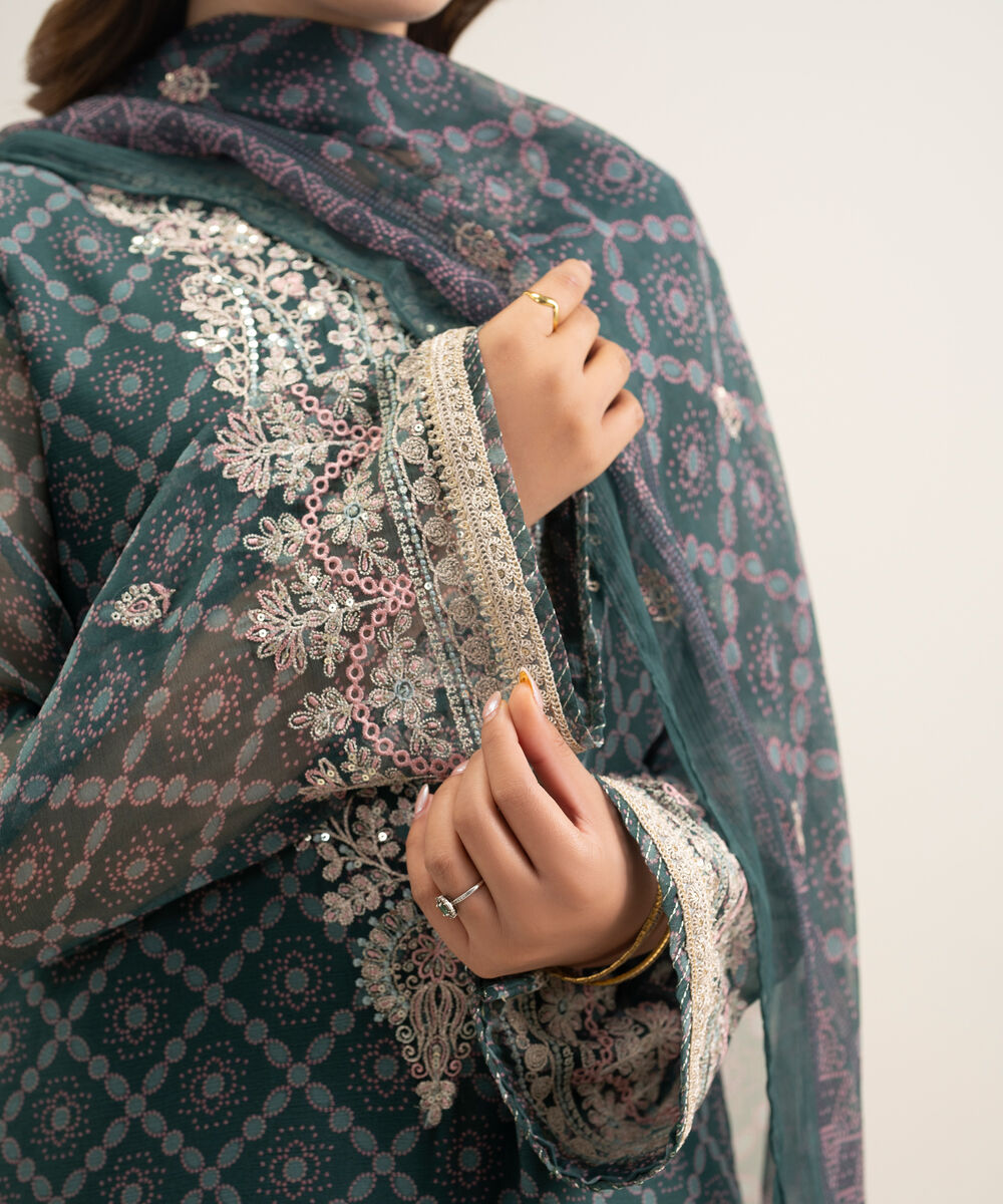 Women's Unstitched Blended Chiffon Embroidered Green 3 Piece Suit