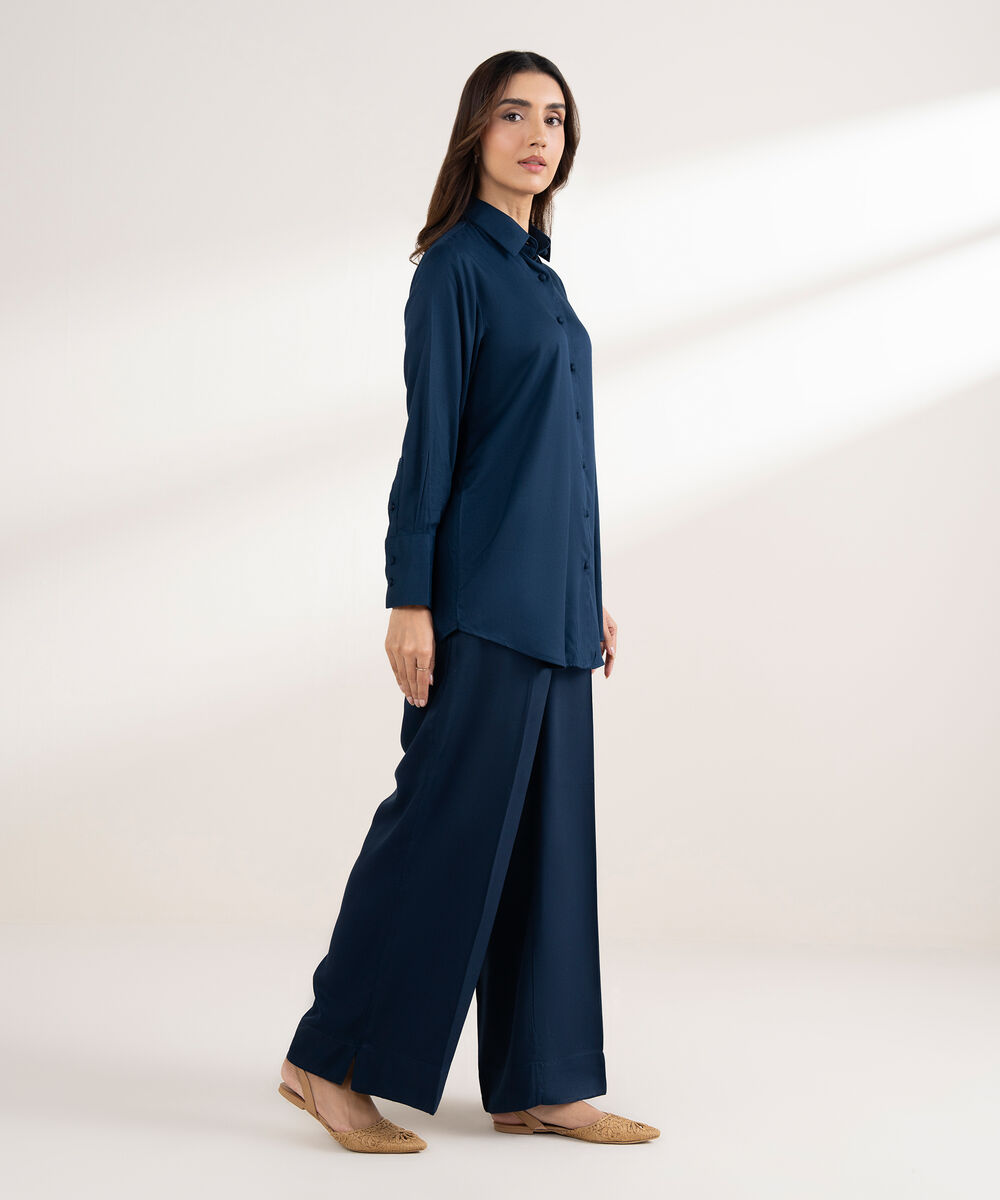 Women's RTW Bedford Solid Button Down Blue Shirt