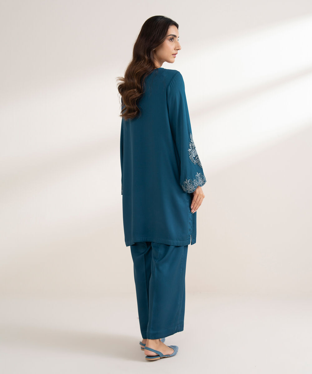 Women's RTW Bedford Embroidered Straight Blue Shirt