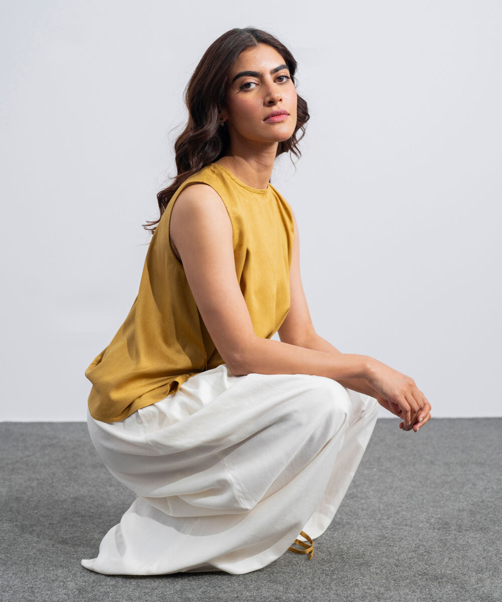 Women's Western Mustard Linen Blend Sleeveless Top