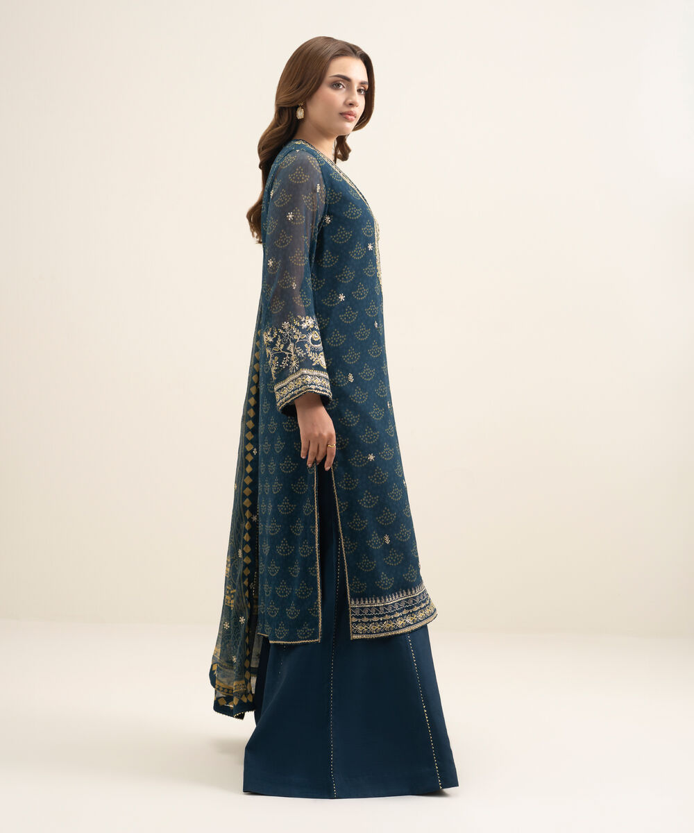 Women's Unstitched Blended Chiffon Embroidered Green 3 Piece Suit