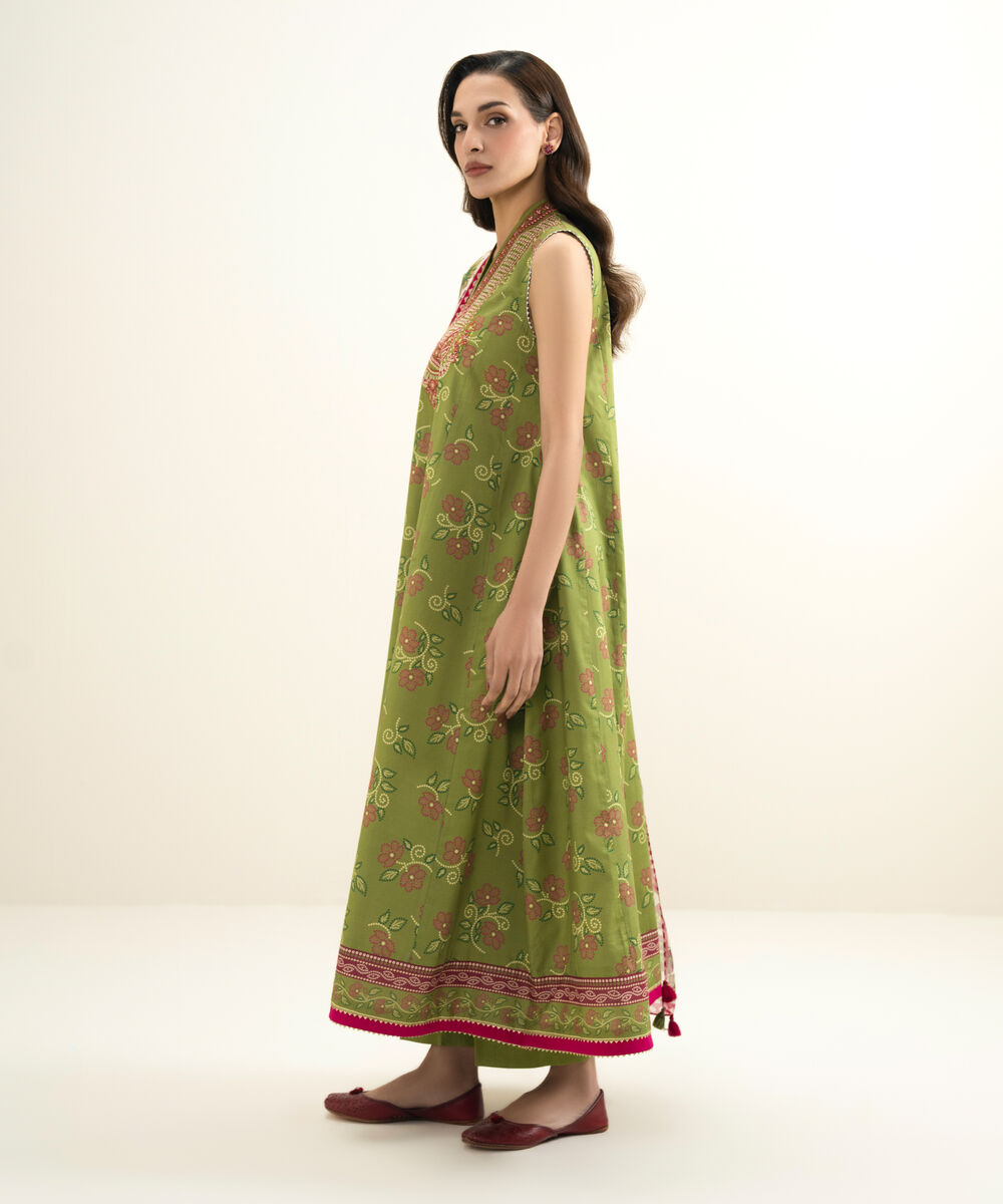 Women's Unstitched Lawn Embroidered Green 3 Piece Suit