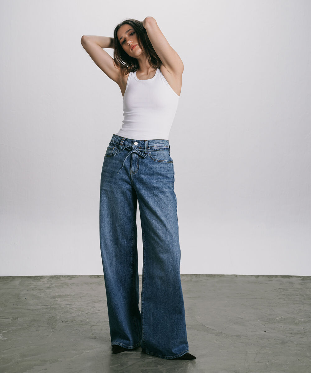 Women's Western Wear White Scoop Neck Knit Top