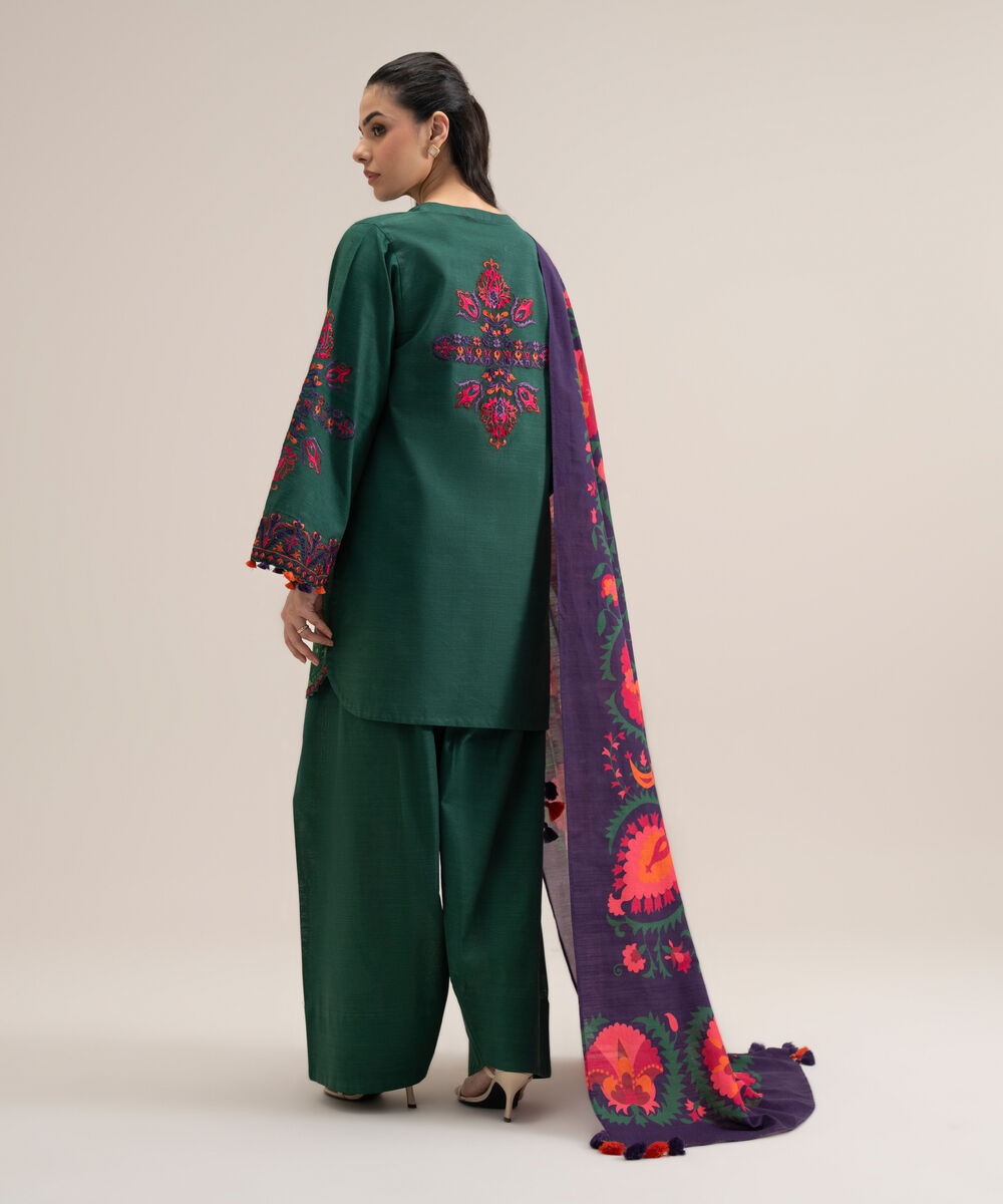 Women's Unstitched Premium Khaddar Embroidered Green 3 Piece Suit
