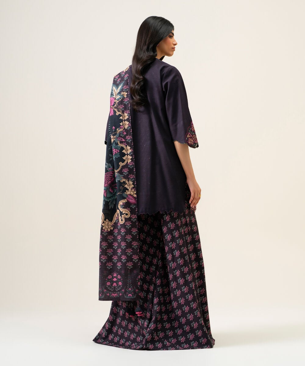Womens Unstitched Light Khaddar Embroidered Black 3 Piece Suit