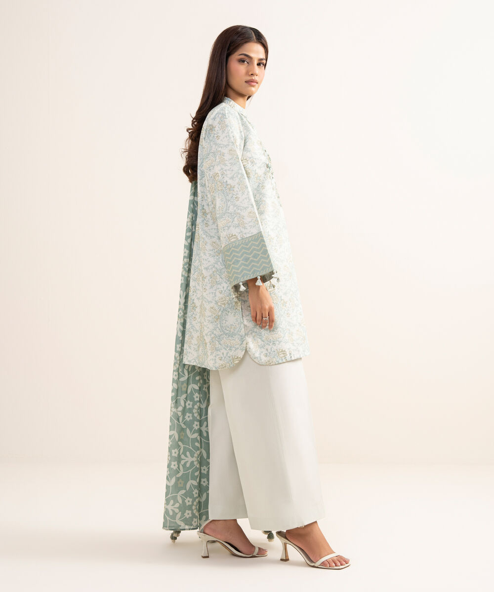 Women's Unstitched Lawn Embroidered Green 3 Piece Suit