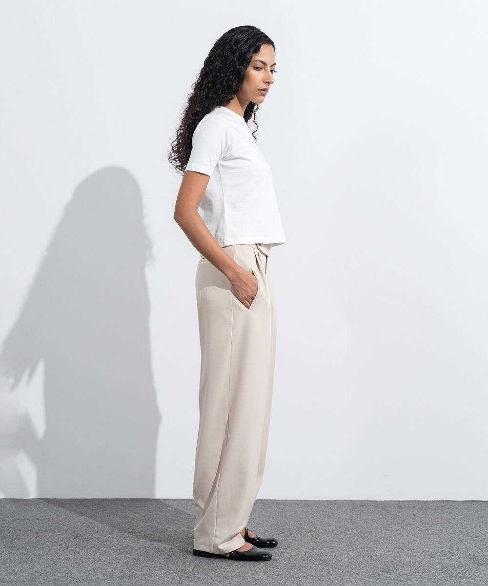 Women's Western Wear White Fitted Short T-Shirt