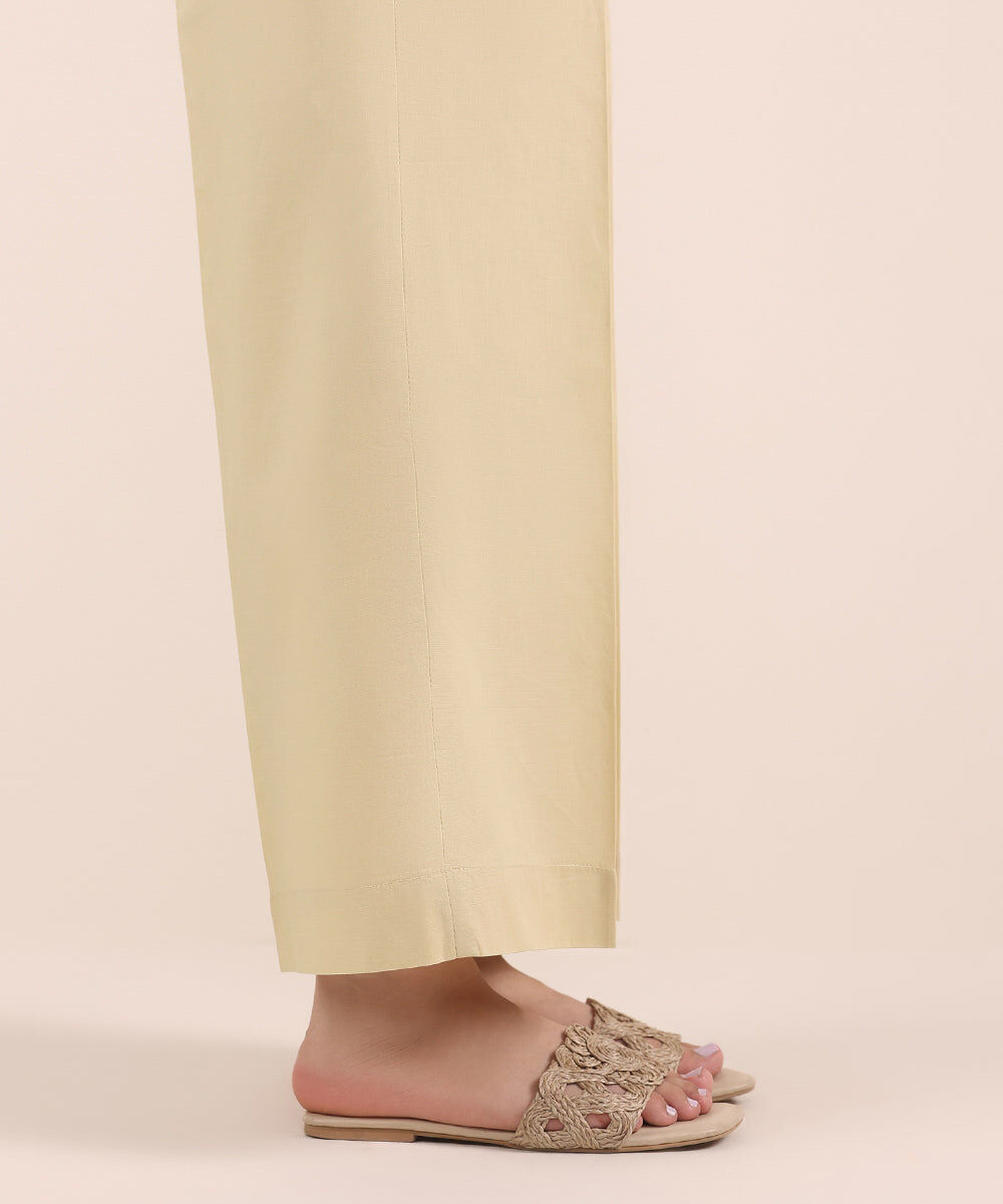 Woman - Beige Solid Cambric Culottes