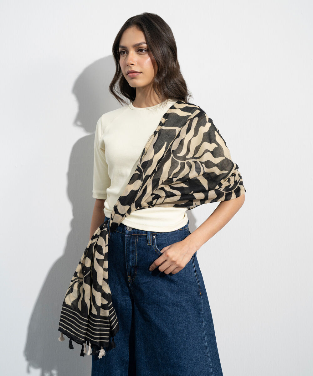 Women's Western Black Printed Rectangular Scarf