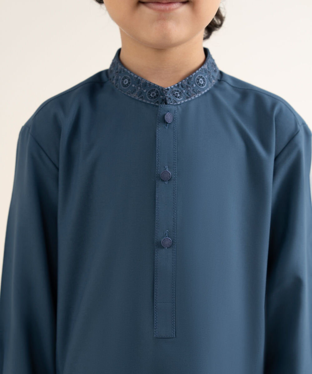 Men's Wash & Wear Embroidered Blue Kurta Shalwar