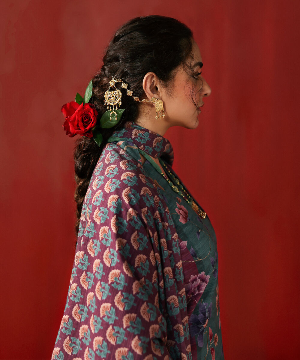 Women's Unstitched Khaddar Printed Green 3 Piece Suit