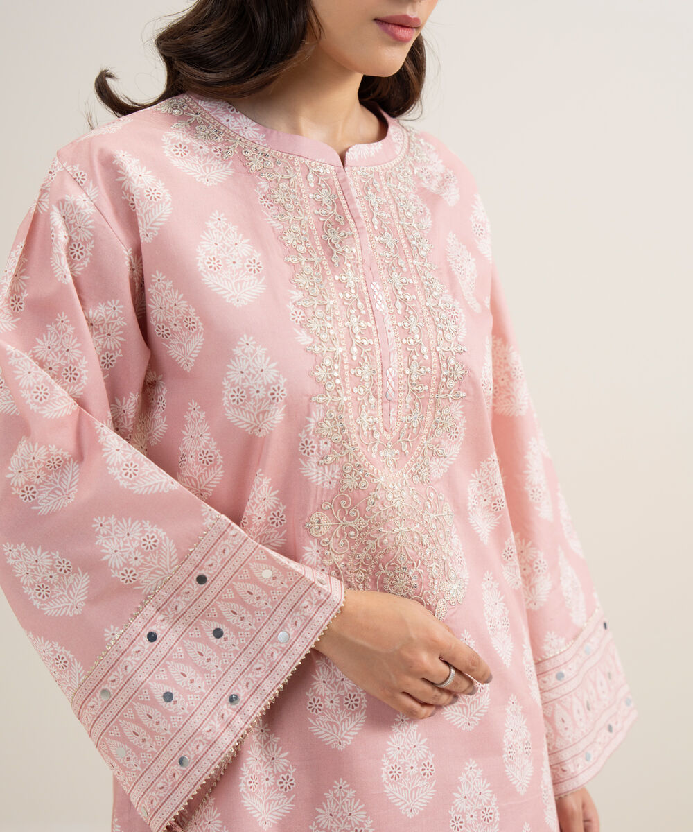 Women's Unstitched Lawn Embroidered Tea Pink 3 Piece Suit